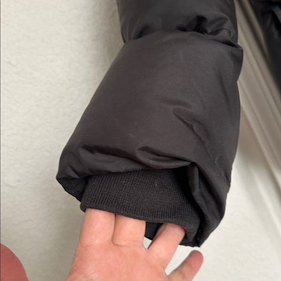 J. Crew Black and Tan Puffer Jacket size medium - Picture 5 of 12